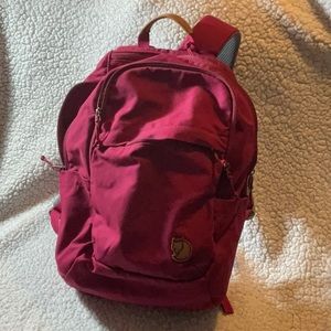 ❤️Authentic Fjallraven Raven 20 Backpack ❤️
